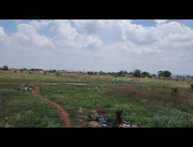 LAND FOR SALE IN RONDEBULT